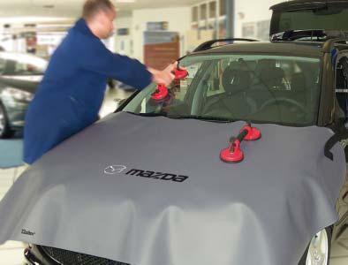 Deuropening Bescherming voor de deuropening en de achterkant MAZDA Datex art.-nr. D-MZ 12 ** Deze afdekking beschermt de deuropening en de achterkant tijdens reparatie en onderhoud.