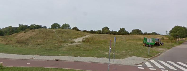 Eind jaren '60 is begonnen met de aanleg van een zandlichaam tussen deze wijken vanaf knooppunt Kethelplein.