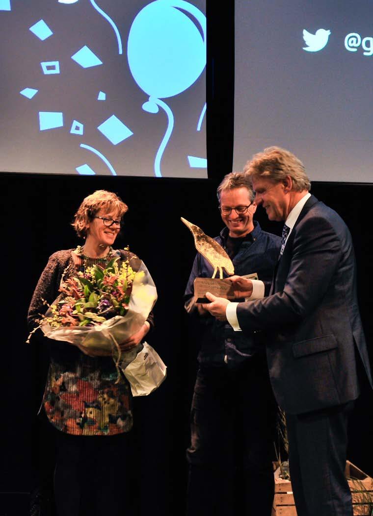 Verslag Groen Kapitaal in Noord-Holland 6 Uitreiking van de Gouden Roerdomp De Gouden Roerdomp, de prijs voor het beste natuurinitiatief van Noord-Holland, ging naar John en Johanna Huiberts uit St.