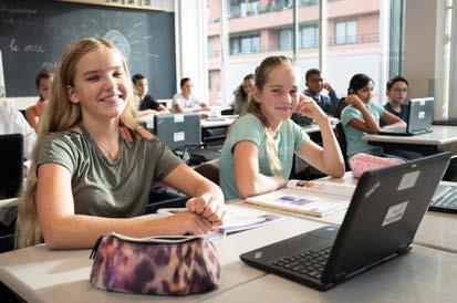 Laptop voor jezelf De laptop krijg je van school en mag je mee naar huis nemen Onderwijs voor de 21e eeuw Kijk maar eens op je schermtijd app. Uren per dag tuur je naar een beeldscherm.