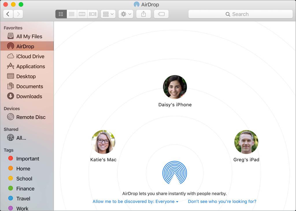 AirDrop Met AirDrop kunt u heel eenvoudig bestanden uitwisselen tussen een Mac en ios-apparaten. Een bestand versturen vanuit de Finder.
