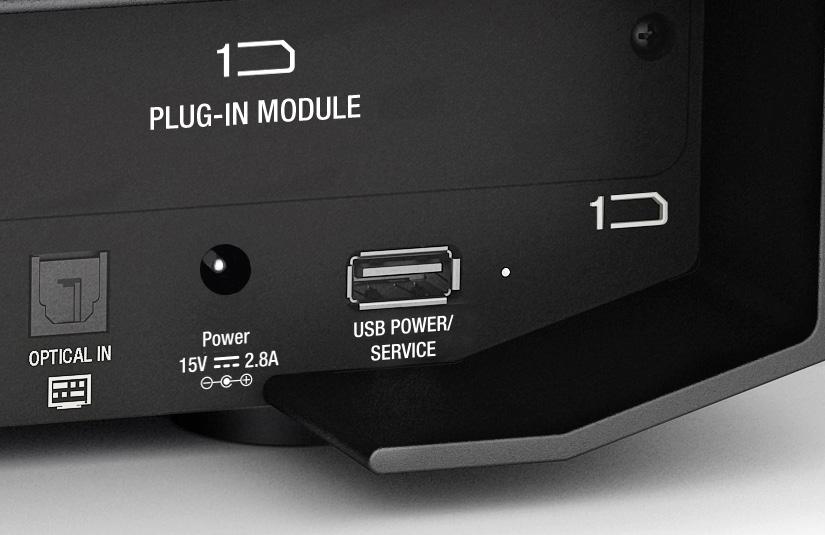 15.0 FIRMWARE-UPDATE Plaats USB-stick Als er nieuwe firmware voor de Sound Hub beschikbaar komt: 1. Download het firmwarebestand vanaf de website van DALI (zie de link hieronder). 2.