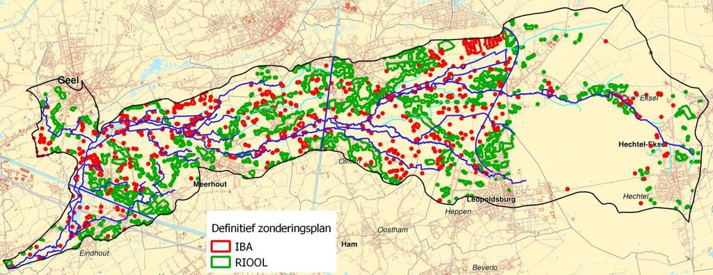 SECTOR HUISHOUDENS Het zoneringsplan toont aan dat in het gebied nog heel wat te saneren groene clusters resteren, alsook zeer veel IBA s (rood).