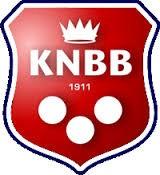 Koninklijke Nederlandse Biljart Bond Eigen pla orm voor kaderspelers op de kleine tafel Binnen de KNBB Vereniging Carambole (KVC) is de portefeuille Wedstrijdzaken in twee delen gesplitst.