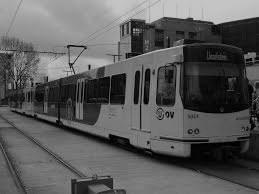 ONDERHOUD SIG TRAMS 26 trams sinds 1983 A beurt elke 6 weken, B beurt elke 3 maanden 24 trams beschikbaar om 8u en om