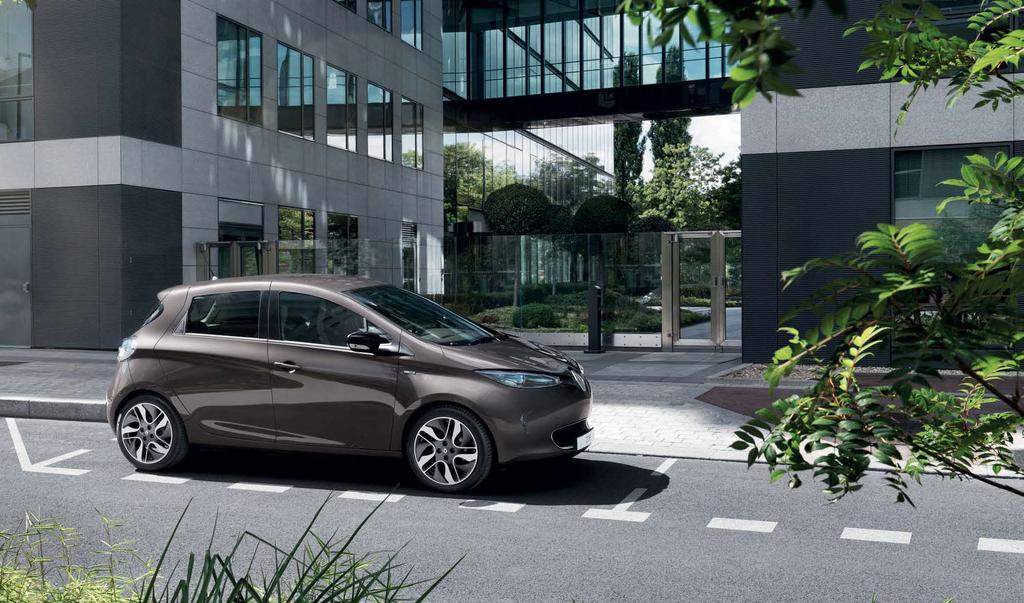 Nog unieker Renault ZOE vindt de elektrische mobiliteit opnieuw uit, zonder CO 2 -uitstoot, zonder motorlawaai, zonder versnellingsbak.