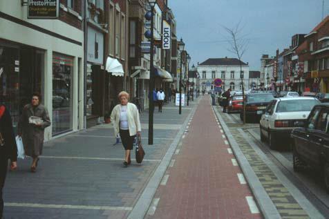 doorgaand gewapend beton