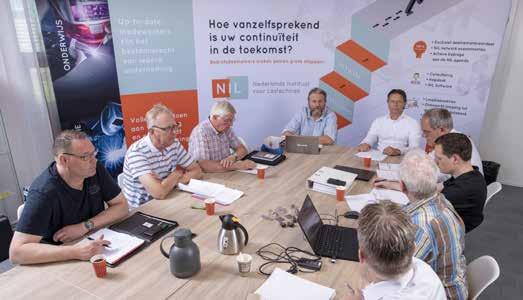 Commissies Wij werken met een groot aantal commissies om op een zo breed mogelijke wijze kennis te delen, expertise in te zetten en het vak lastechniek onder de aandacht te brengen.