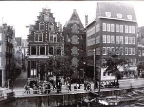 Europa diep in oorlog Een razzia in Amsterdam, 26 mei 1943.