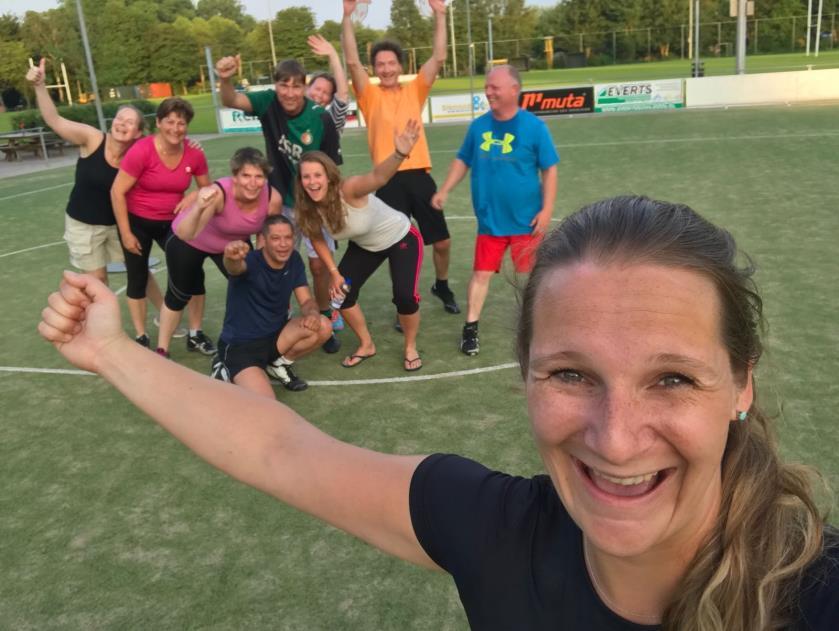 Praatjes en mededelingen Sportpark Biesland Rookvrij De besturen van de drie sportverenigingen op sportpark Biesland hebben met elkaar gesproken over een rookvrij sportpark.