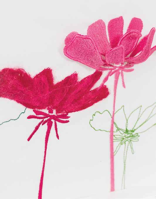 Voeg eenvoudig tijdens het borduren van bloemen een ijzerdraadje toe, zodat realistische,