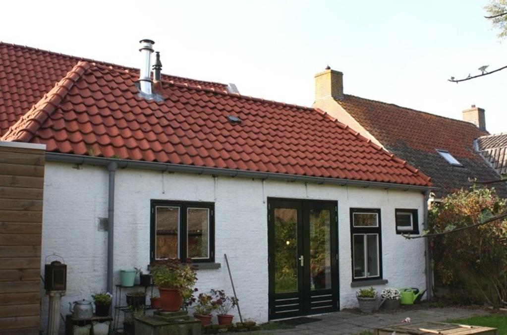 Buorren 4 8584 VB Hemelum Inleiding Wilt u wonen in een sfeervol nostalgisch pand met een zeer royale tuin van maar liefst 1.308 m2 eigen grond?