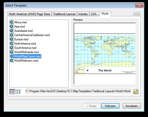 Klik in de werkbalk Layout op de knop om de lay-out van de kaart te wijzigen. Selecteer als template World > WorldPlateCarree.mxt.