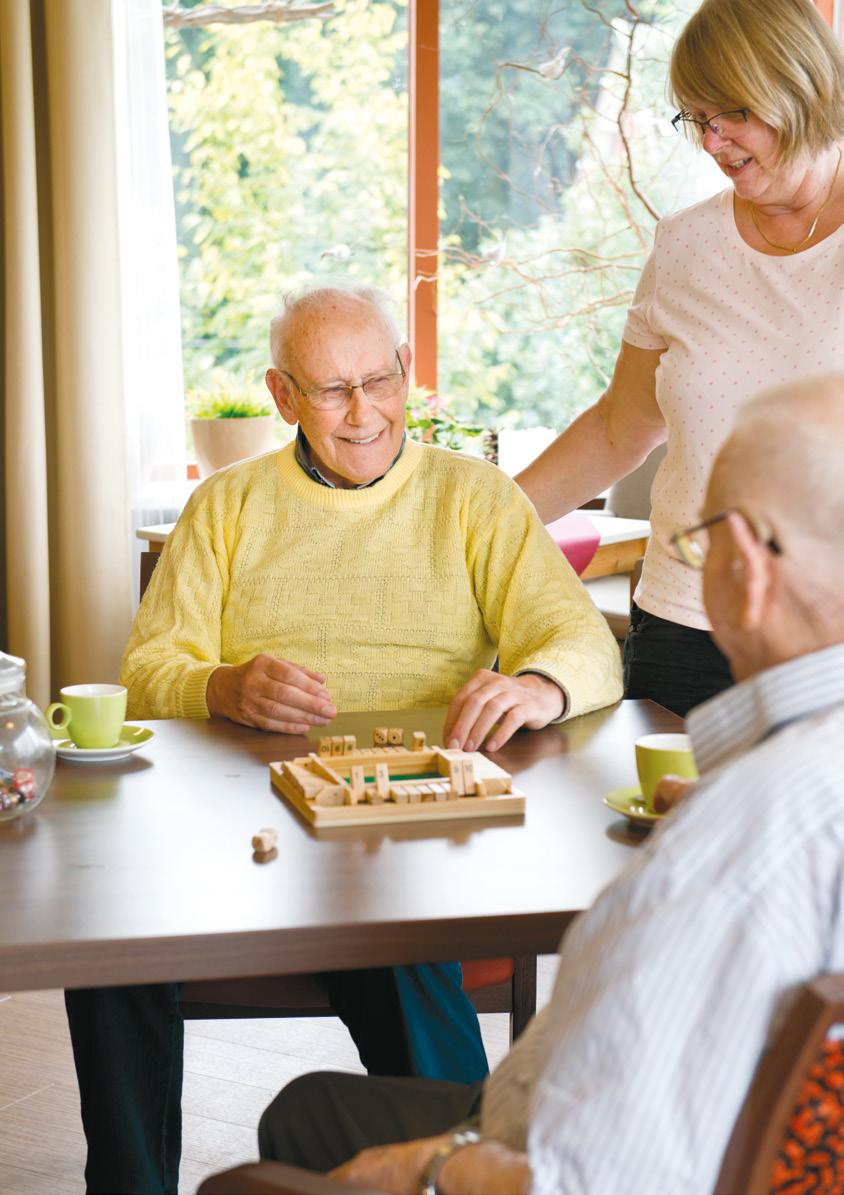 Zorg thuis regelen met onze zorgconsulent Als het om zorg thuis gaat, dan belt u met onze zorgconsulent. Zij bespreekt met u welke hulp het beste past en wat Atlant hierin voor u kan betekenen.