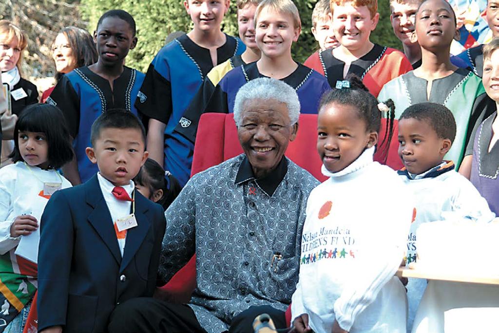 OPGERICHT DOOR NELSON MANDELA Toen Mandela president werd, zag hij dat veel kinderen van zijn land in ernstige armoede leefden en op straat zwierven.