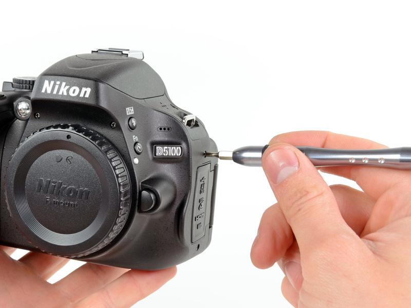 Helaas, het is niet compatibel met andere camera's in de Nikon lineup, zoals de D90 en D7000.