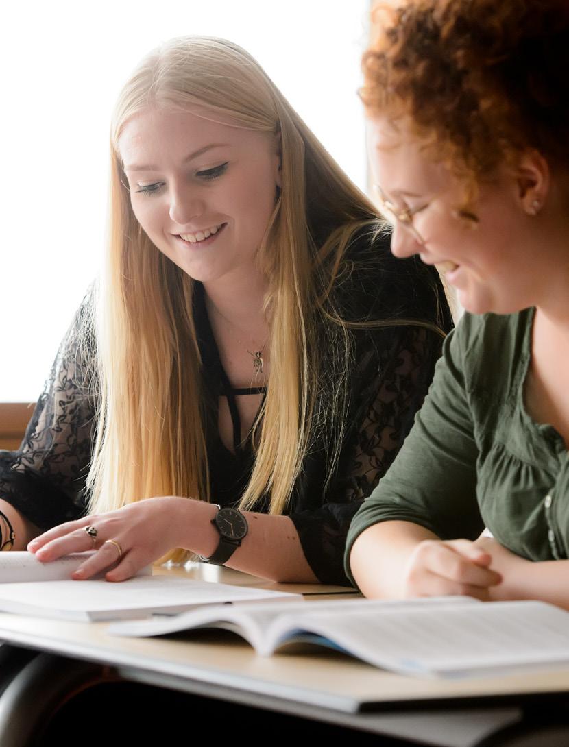 VMBO-TL Loop je nu vast in het vmbo-tl? Bijvoorbeeld doordat je je huidige school bent ontgroeid? Dan is het vavo voor jou een prima mogelijkheid! Ben je gezakt voor je examen vmbo-tl?