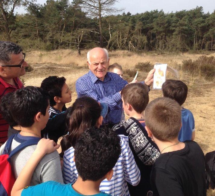 EEN SCHOOL MET EIGENTIJDSE WERKVORMEN die vanaf de kleuterklas de computers ook écht gebruikt waar uw kind zelfstandig leert werken en zijn weg leert vinden in de maatschappij van nu en morgen