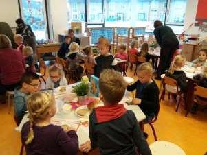 School-kerk liederen Deze week hebben de kinderen de volgende school-kerk liederen