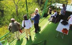 Het hele programma wordt verzekerd door hooggekwalificeerde gidsen, professoren in de biologie en zoölogie, perfecte kenners van dit bijzondere ecosysteem in de Donau Delta.