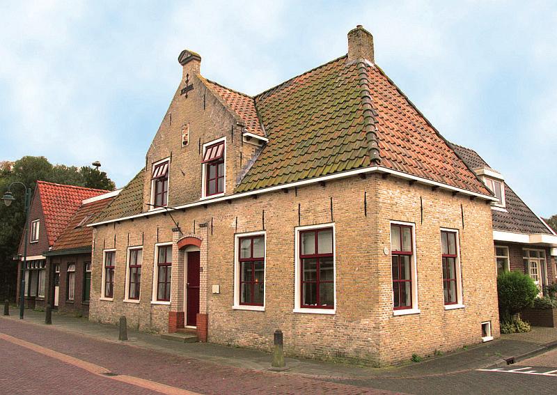 Grytmanshûs Een andere officiële trouwlocatie is het voormalige Grytmanshûs aan de Buorren 11 in Oudega.