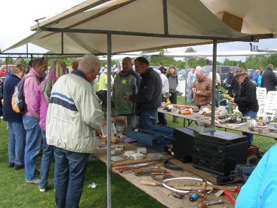 Rommelmarkt Op 19 mei juni is het weer zover, de rommelmarkt! Best een bijzondere rommelmarkt dit jaar.