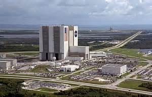 Het gaat onder meer om lanceercomplex 39A en het Vehicle Assembly Building, het enorme gebouw waar de Saturnusraketten voor de reizen naar de maan in elkaar werden gezet.