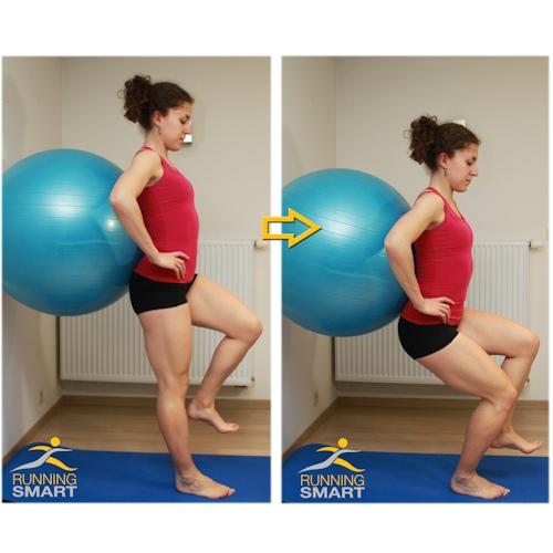 Er moet een rekgevoel optreden aan de achterzijde van je bovenbenen, in de hamstringsregio. Hou deze positie aan gedurende 10 tot 15 seconden.