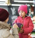 Of je nu werkt in een winkel, in een distributiecentrum of op kantoor, we vragen jullie allemaal om bij te dragen aan onze toewijding