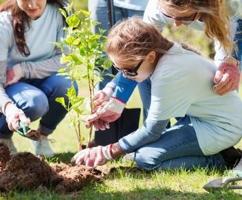 Stichting Eleven Floawers Foundation zal deze donatie, behoudens eigen organisatorische kosten, aanwenden voor de financieringen van projecten en giften die aansluiten bij haar doelstelling.