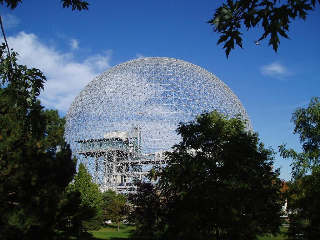 Richard Buckminster Fuller, Geodesic dome for the 1967