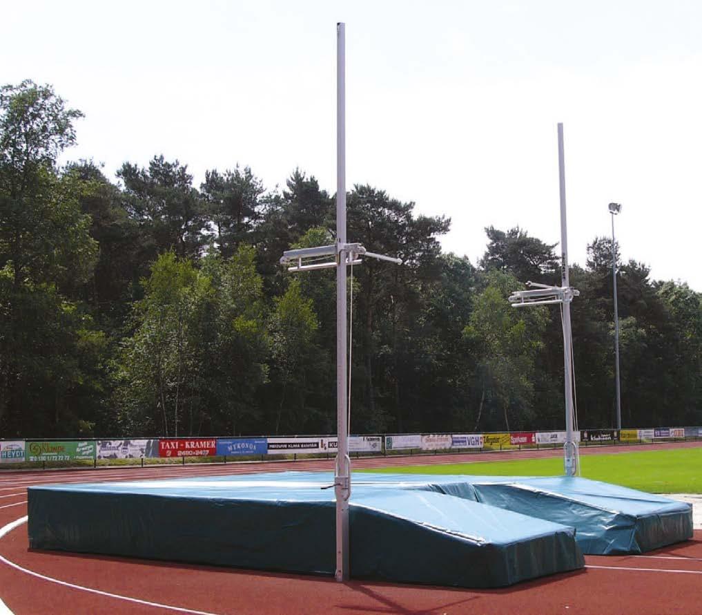 13 ATLETIEK - POLSSTOKHOOGSPRINGEN Insteekbak Edelstaal.