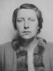Haar baby Renée bleef alleen achter maar werd geadopteerd door Pauline Simons. Frieda Gehl-Joachimsmann keerde niet terug uit de kampen. Vermoedelijk stierf zij in Bergen-Belsen op 27 april 1945.