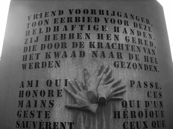 Om niet te vergeten Het heldenmonument (2005) Op zondag 8 mei 2005 werd ter ere van de drie aanvallers op het transport, Jean Franklemon, Georges Livschitz en Robert Maistriau, een tweede