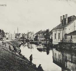 Vanaf 1879 tot 1966 werd het bedrijf voorgezet onder verantwoordelijkheid van de gemeente Oudenbosch.