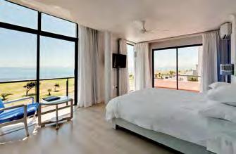 Accommodatie: Het hotel beschikt over 24 ruime kamers en suites met uitzicht op de Atlantische Oceaan of de golfbaan en het Green Point World Cup Stadium.