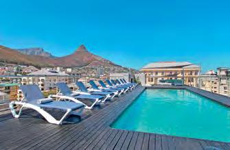 Activiteiten: Tafelberg, winkelen, mogelijkheid tot het reserveren van privé- en groepsexcursies in de omgeving van Kaapstad (bv. wijnlanden).