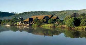 Kariega Game Reserve ligt op 80 minuten ten oosten van Port Elizabeth. Accommodatie: River Lodge: 10 ruime suites met airco langs de oevers van de Bushman s River.