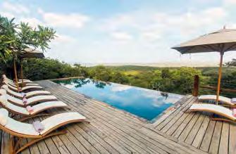 Hotels Rhino Ridge Safari Lodge **** Kwazulu-Natal Ligging: Deze stijlvolle lodge ligt in een private concessie in Hluwhluwe- Umfolozi, het oudste park van Zuid-Afrika.