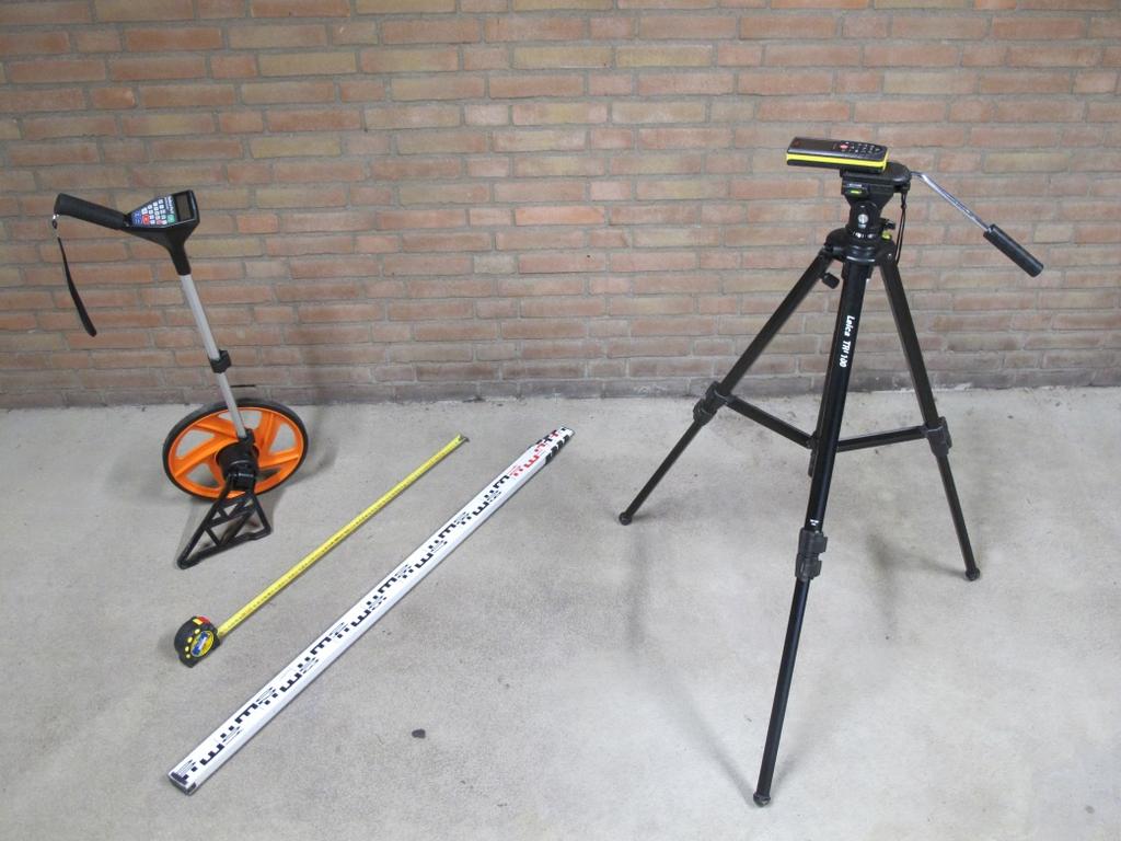 Edition. De films van de bij het ongeval betrokken snorfietsers en fietsers zijn al fietsend gemaakt, met de GoPro-camera gemonteerd op een fietshelm.