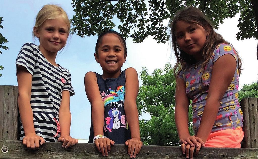 De Plusgroep Dit schooljaar gaan wij werken met een interne plusgroep. Op de maandagmiddag zal juf Kim Aalsma met kinderen met een hoog leervermogen uit de groepen 3 en 4 gaan werken.