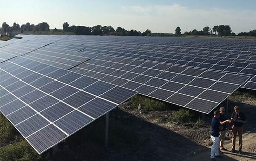 - Op 4 november 2016 is het Zonnepanelenpark op de Baanstede-Noord geopend. Op dit zonnepanelenpark van ca 8 ha staan 21.600 zonnepanelen, en levert voldoende stroom voor ca 1400 huishoudens.