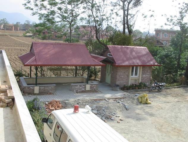.. De keuken zal ongeveer hetzelfde worden als bij het CP-centrum in Dhapakhel. (Zie onderstaande foto). Inkopen gedaan met de AGE group.