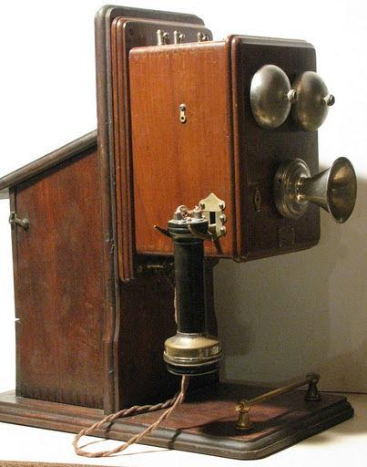 De eerste generaties telefoonlen.