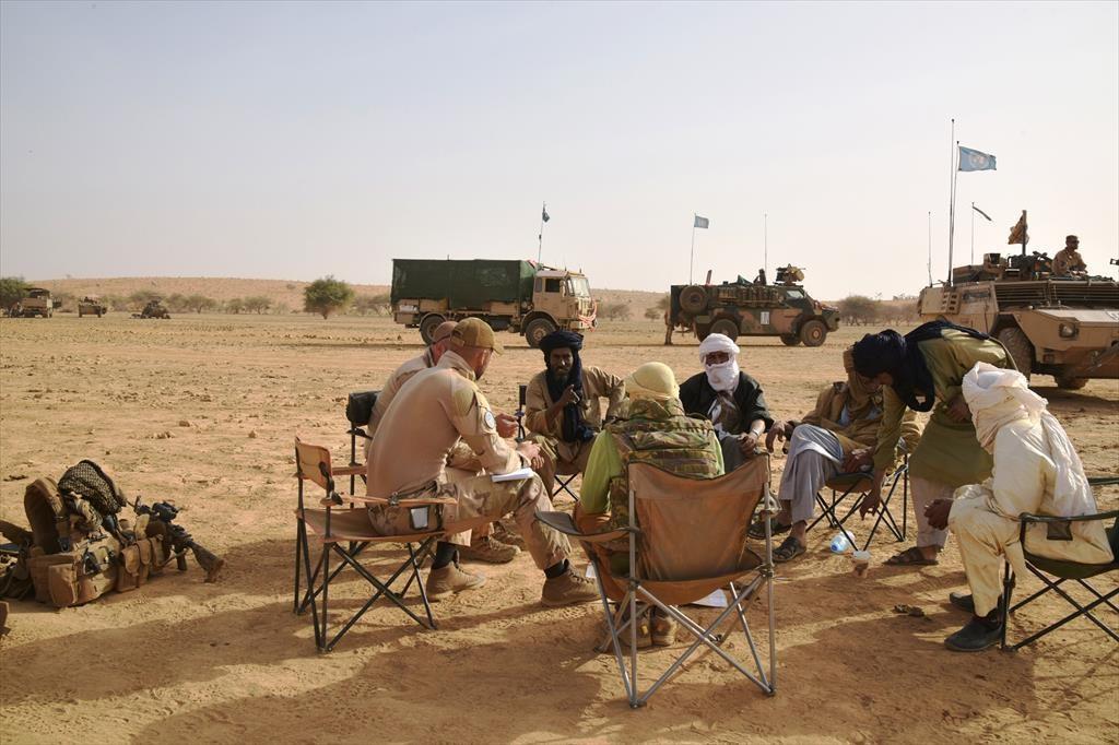 Litouwen Nederlandse militairen hebben met scherpe munitie getraind in een Litouws schiethuis getraind. Het gaat om 1 van de grootste schiethuizen van Europa.