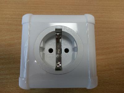 schuko plug (nieuw): 115,= als set