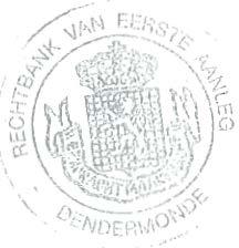 De rechtbank machtigt de wooninspecteur en hel college van burgemeester en schepenen om de kosten van artikel 17bis, 2 Vlaamse wooncode te verhalen op beklaagden.