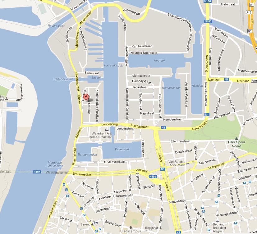 1. SITUERING EN FOTO S De Red Star Line-site ligt in de Montevideowijk, in het hart van de oude havenbuurt het Eilandje.