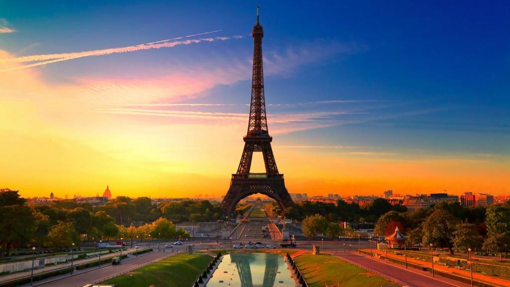 Prijsschema Parijsreis 2018 De Parijsreis 2018 kost per leerling maximaal 425 euro. Na de reis wordt de prijs precies berekend aan de hand van alle rekeningen.