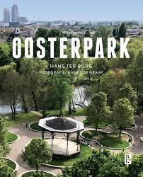 Bij het Oosterpark is een pierenbadje en een aantal speeltuinen waar we heerlijk kunnen spelen. Het Oosterpark heeft ook een aantal monumenten waar we langs kunnen lopen.